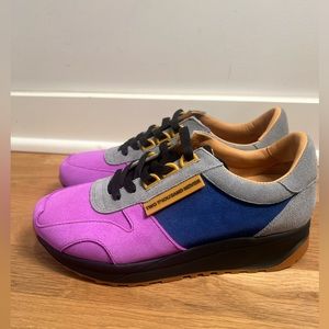 Women’s  Two Thousand Never size 5 sneakers New in Box